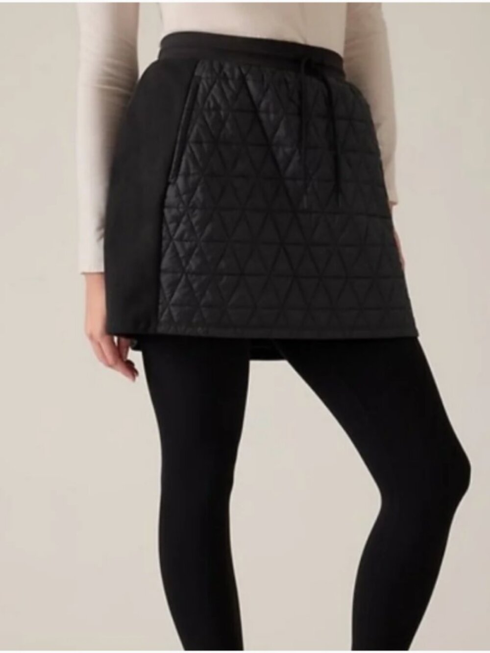 Athleta Solstice Puffer Mini Skirt; NWT; Size 16 Tall; Black